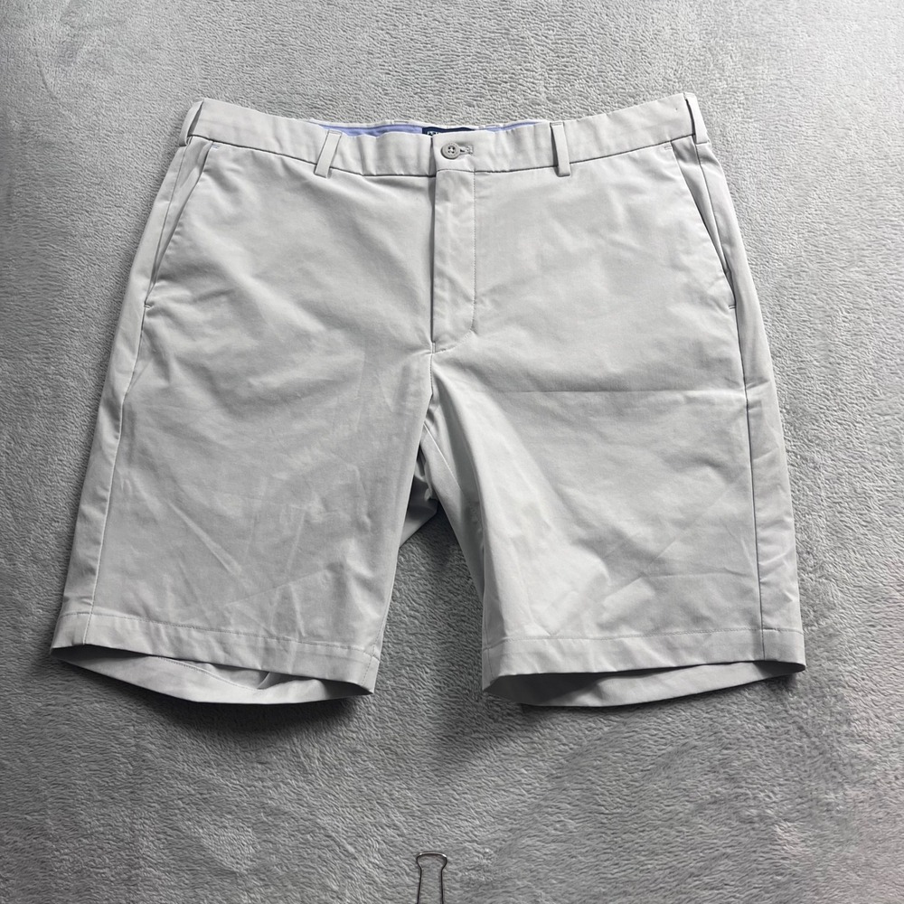 Peter Millar Crown Crafted Surge Tailored Fit Shorts Mens 36 Light Grey Golf